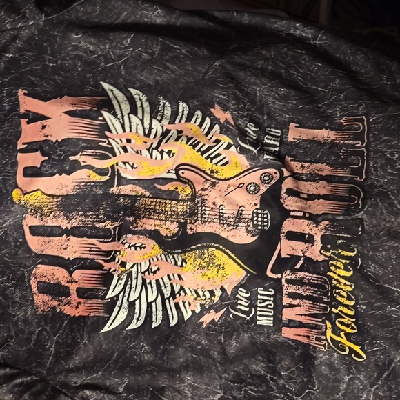 Rock and Roll Short sleeved Top - Picture 3 of 6